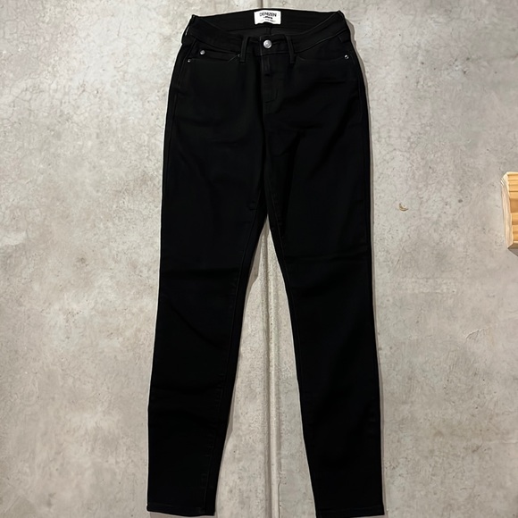 Denizen from Levi's Denim - Black High Rise Skinny Levi black jeans